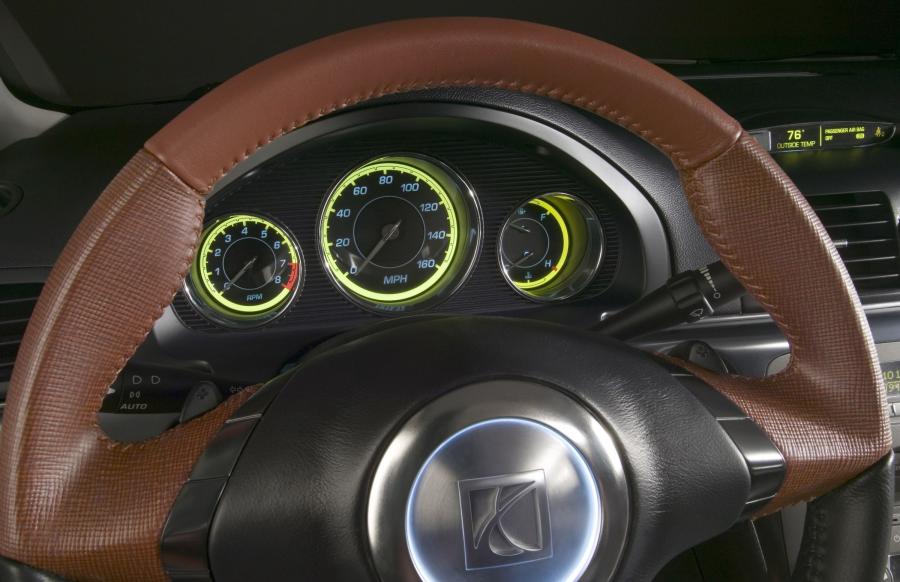 Панель приборов Saturn Aura Concept 2005 года  (фото 6 из 15)